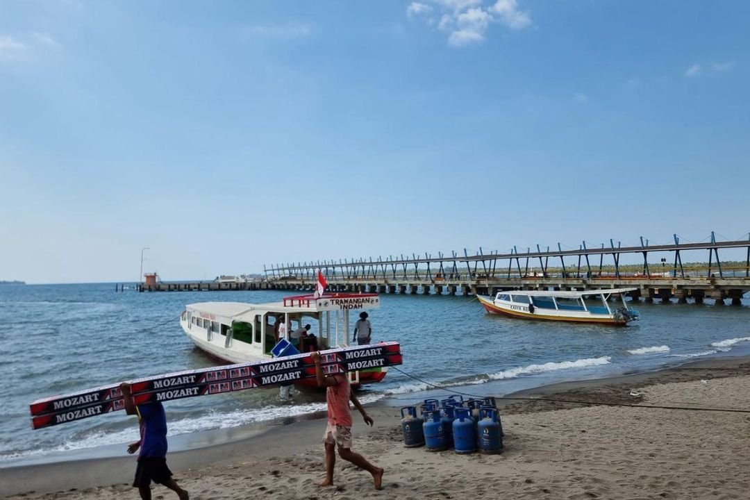 Pelabuhan Bangsal Lombok Utara sebagai akses penyeberangan menuju Gili Trawangan.